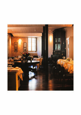 Foto von Table calvet